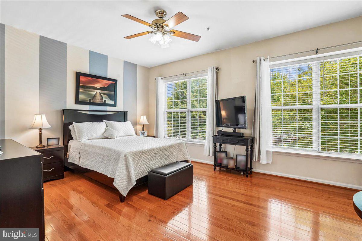 13806 Breezy Ridge Way Woodbridge, VA 22191 - Photo 21 of 42 Master Bedroom