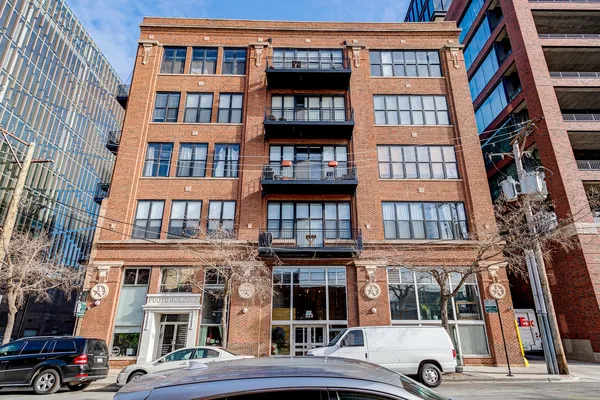 $375,000 | 215 North Aberdeen Street, Unit 301B, Chicago, IL 60607