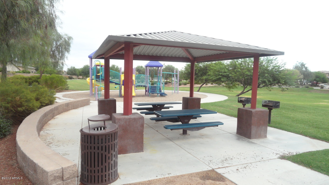 45298 Portabello Road Maricopa, AZ 85139 - Photo 27 of 30 Community Grilling Area
