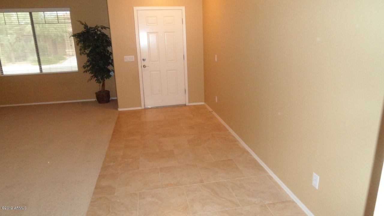 45298 Portabello Road Maricopa, AZ 85139 - Photo 4 of 30 Entry