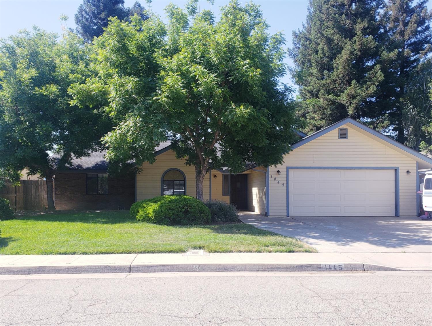 1445 West Flora Avenue Reedley, CA 93654 - Photo 1 of 1 Gallery Image 1