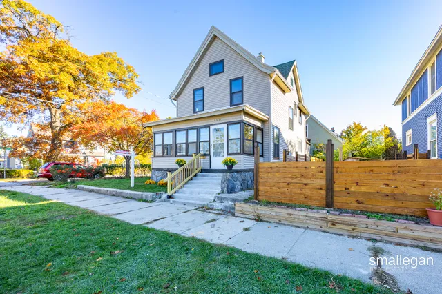 $338,000 | 700 Union Avenue Southeast, Grand Rapids, MI 49503