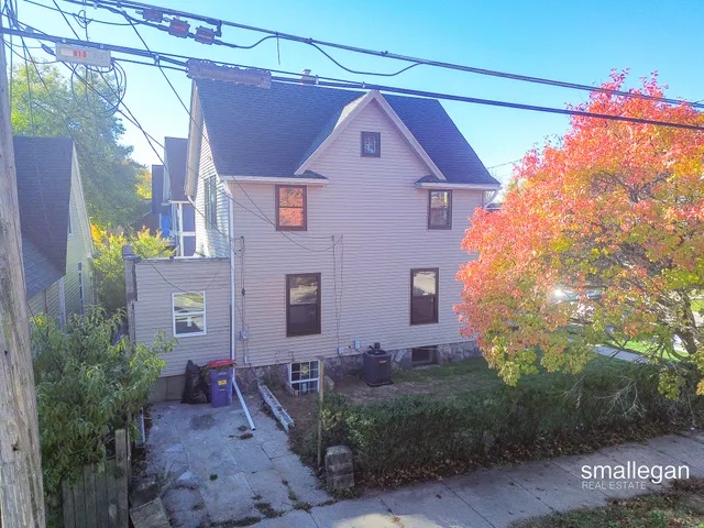 $338,000 | 700 Union Avenue Southeast, Grand Rapids, MI 49503