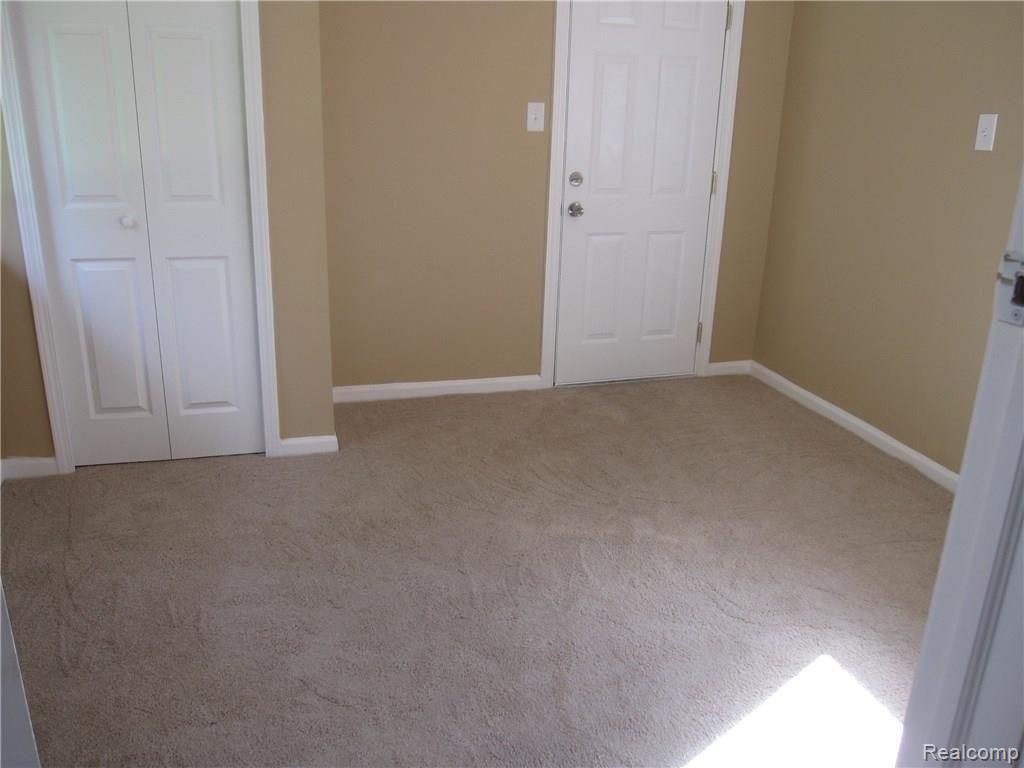 15111 Inkster Road Taylor, MI 48180 - Photo 15 of 24