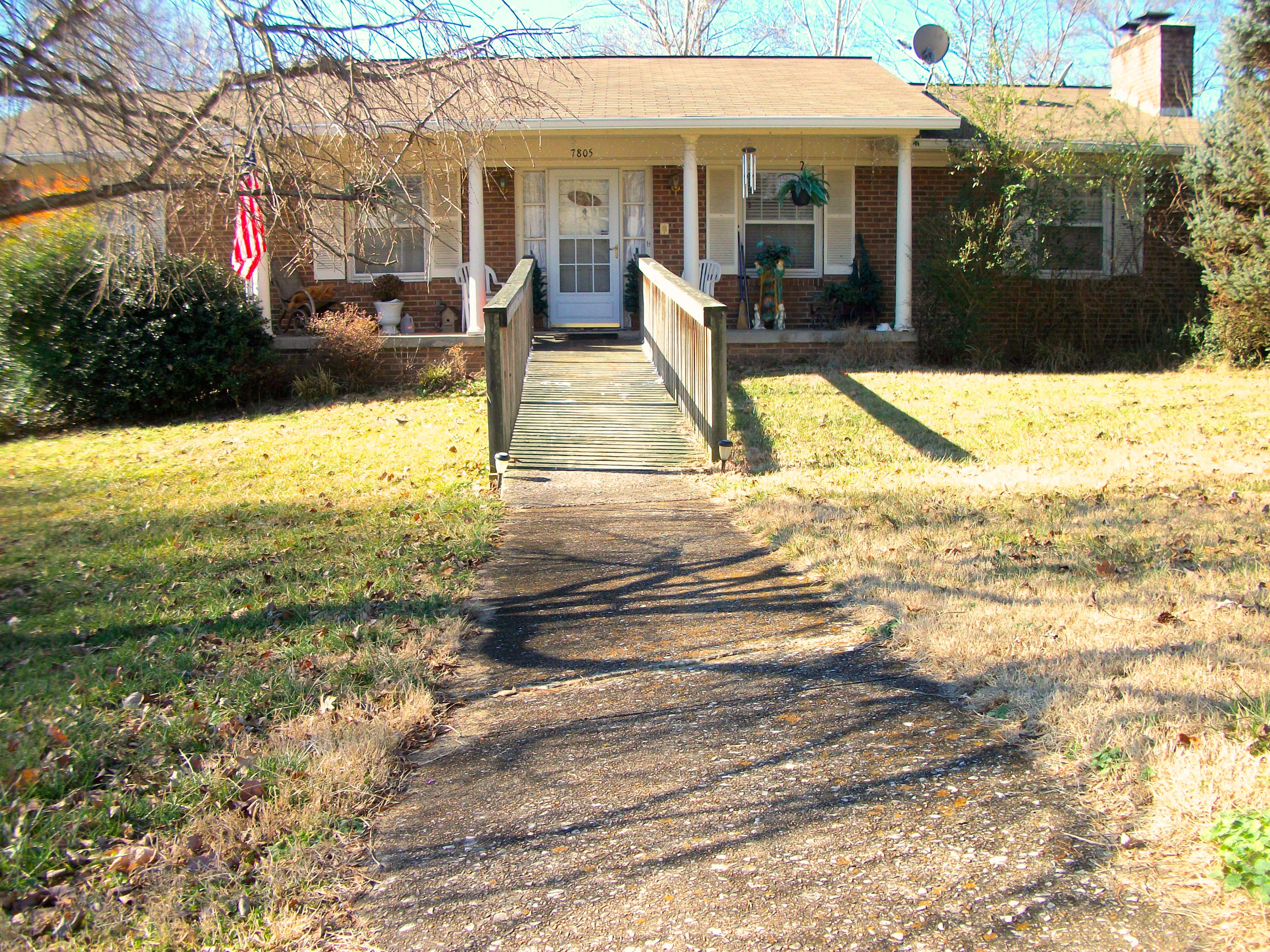 7805 Castlecomb Road Powell, TN 37849 - Photo 1 of 19 Home