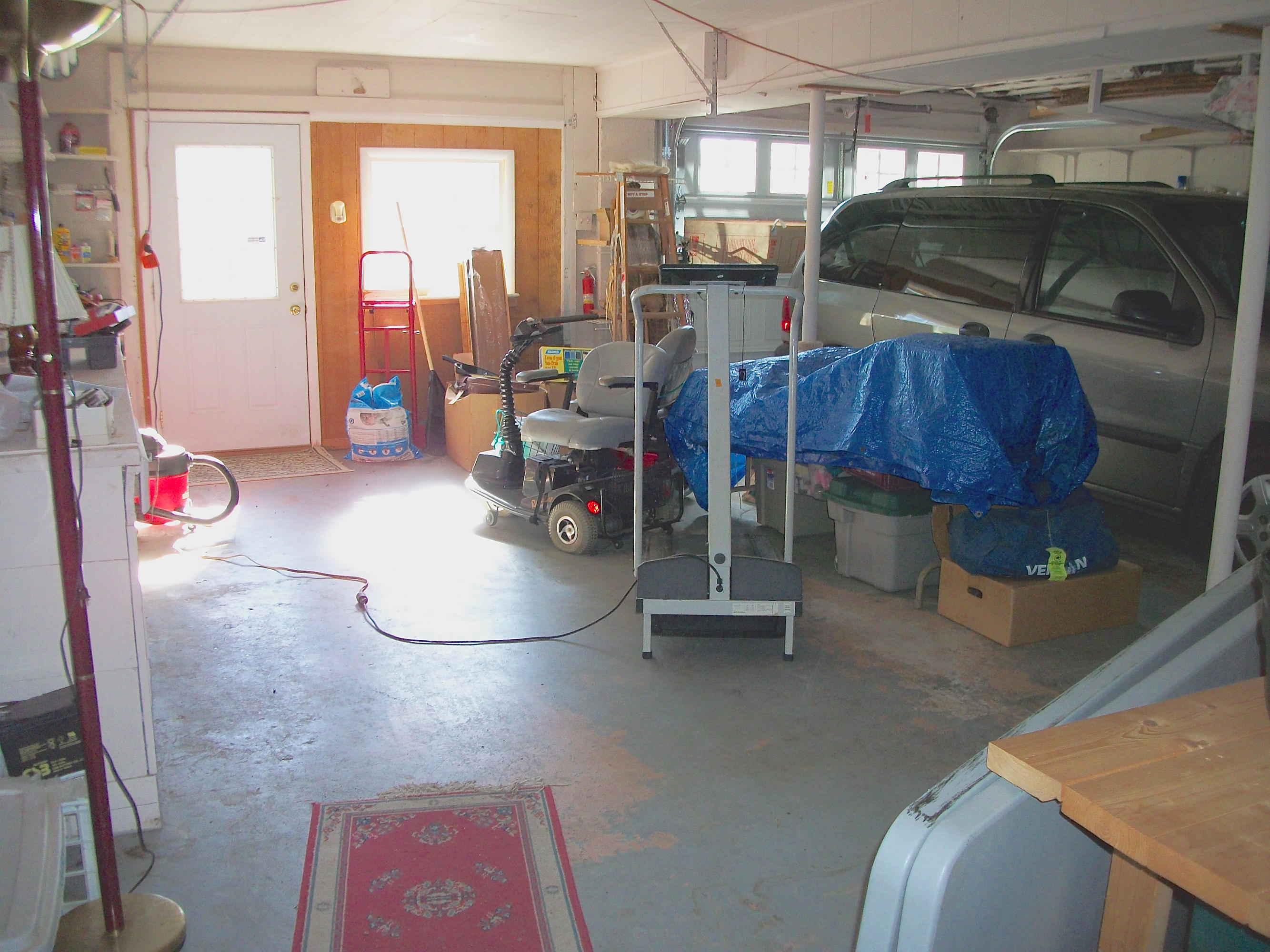 7805 Castlecomb Road Powell, TN 37849 - Photo 17 of 19 Garage