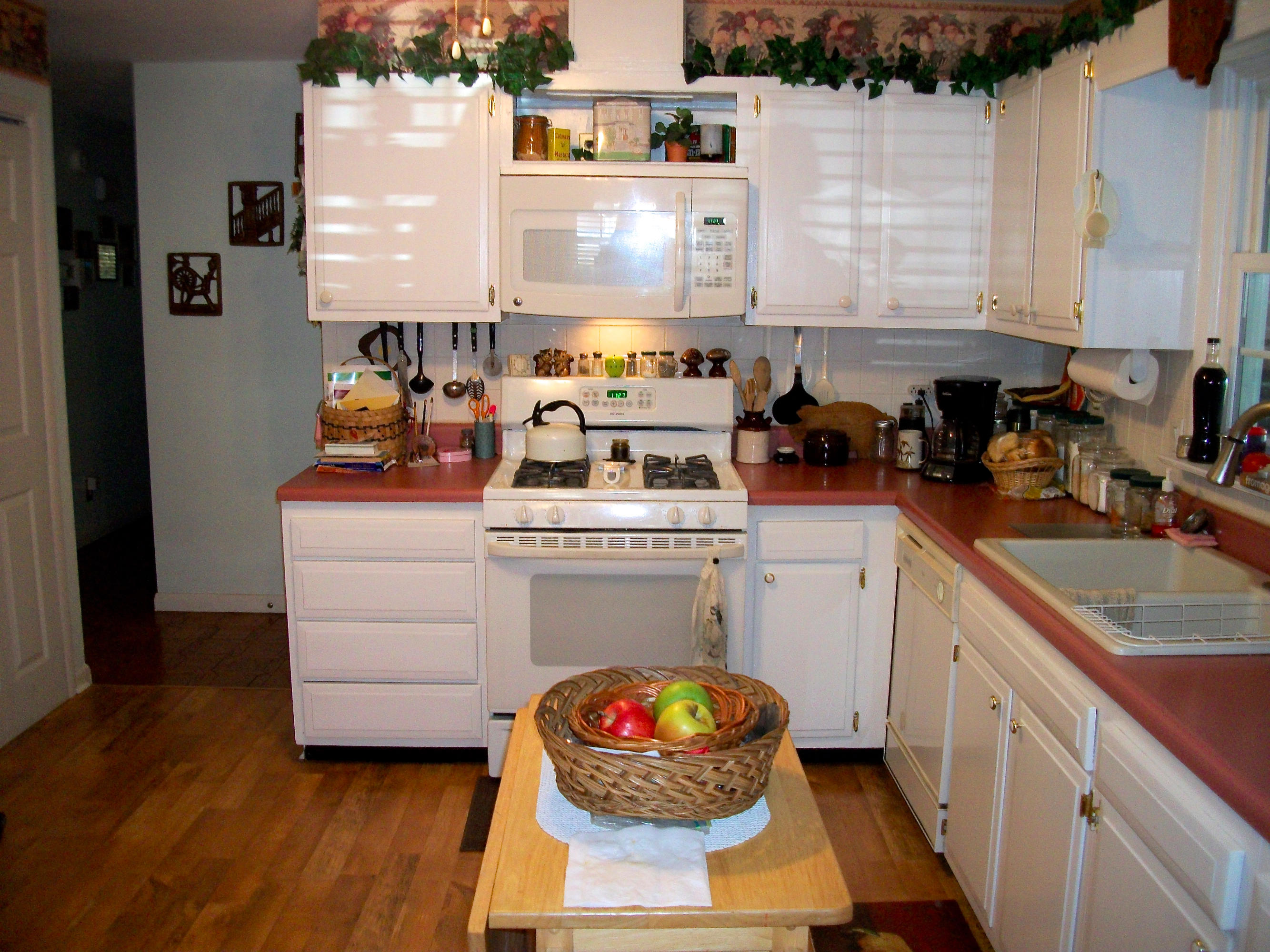 7805 Castlecomb Road Powell, TN 37849 - Photo 9 of 19 Kitchen