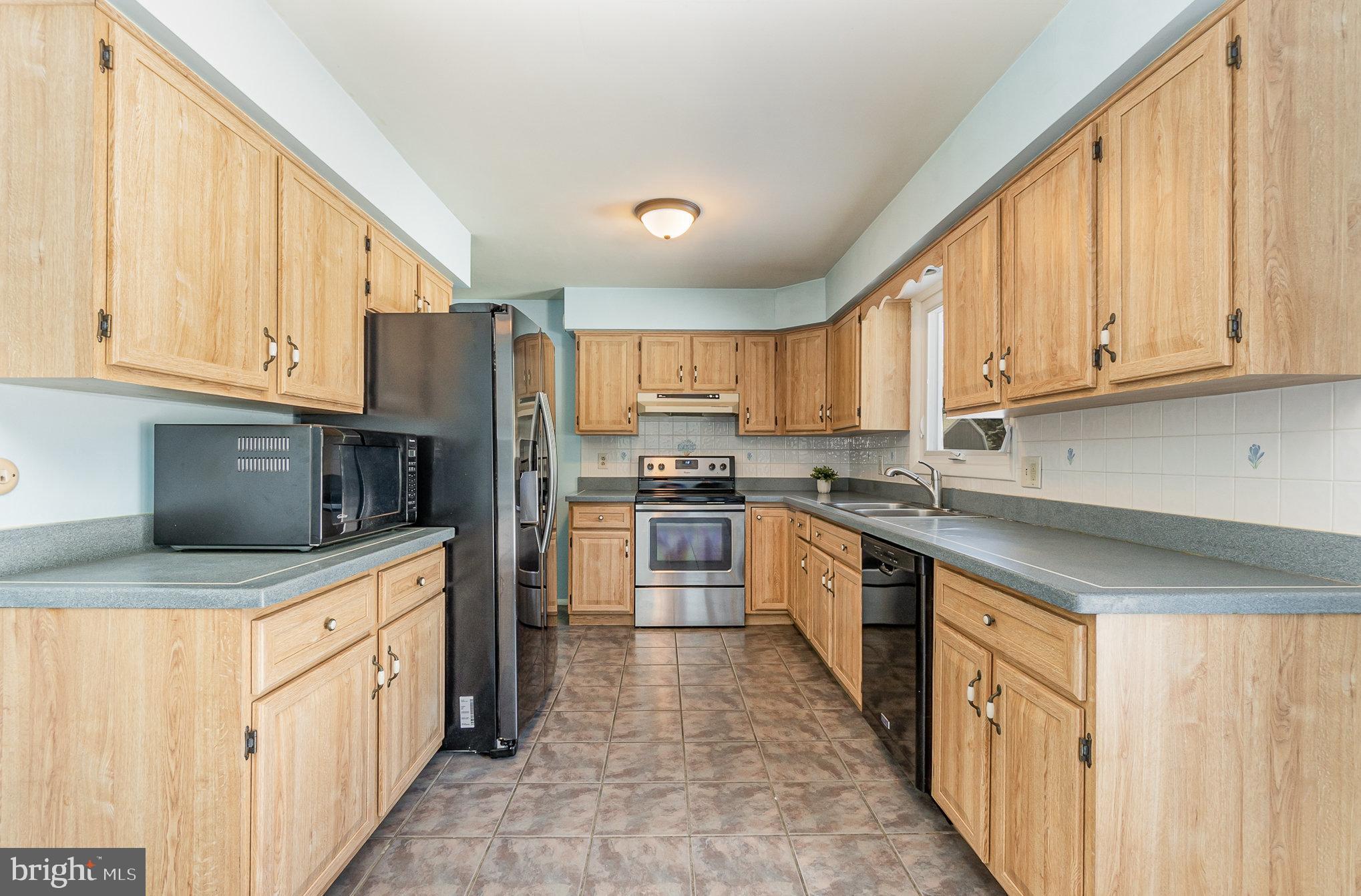 693 Old Commons Road Windsor, PA 17366 - Photo 7 of 28 Gallery Image 7