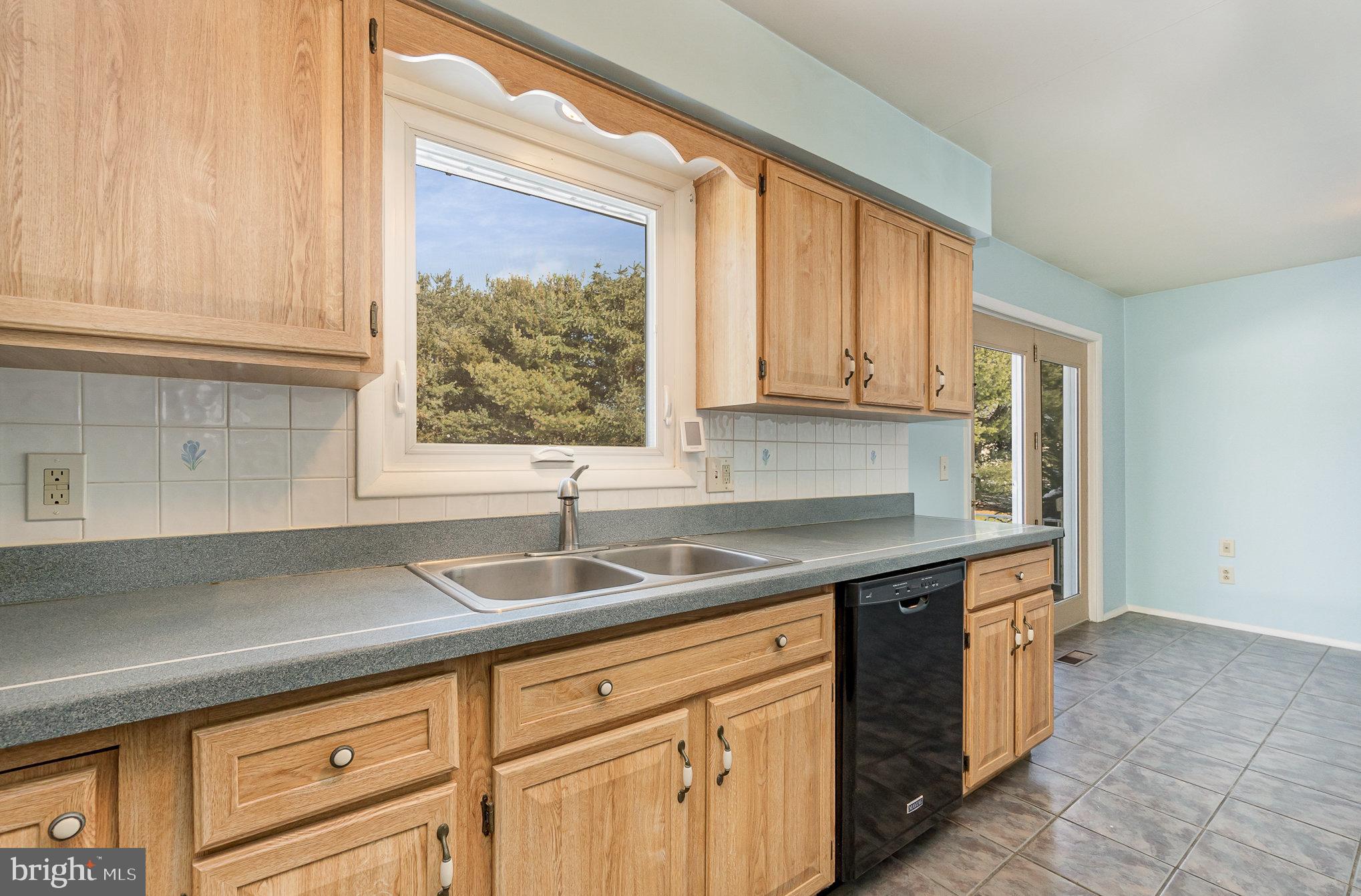 693 Old Commons Road Windsor, PA 17366 - Photo 8 of 28 Gallery Image 8