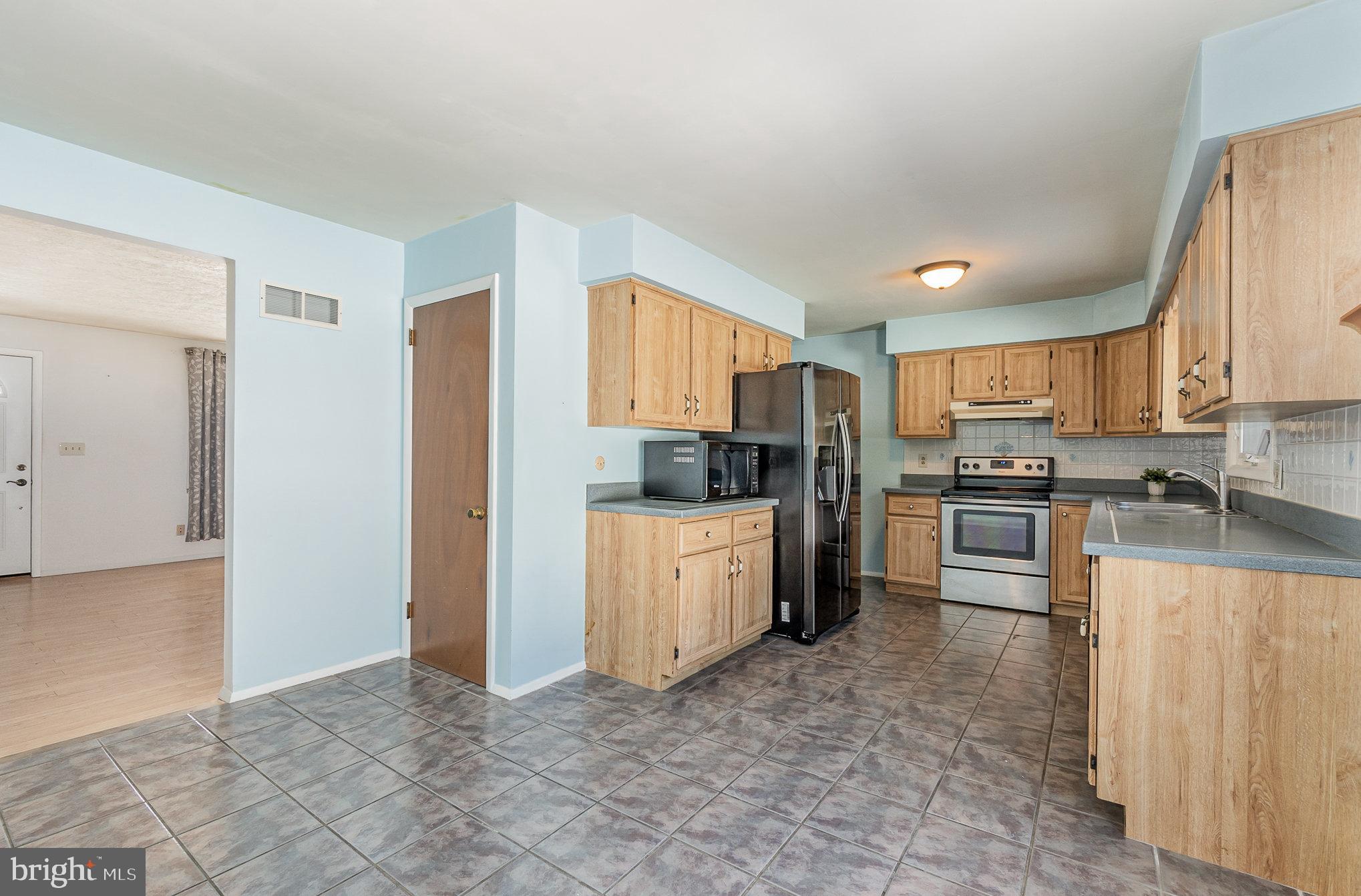 693 Old Commons Road Windsor, PA 17366 - Photo 9 of 28 Gallery Image 9