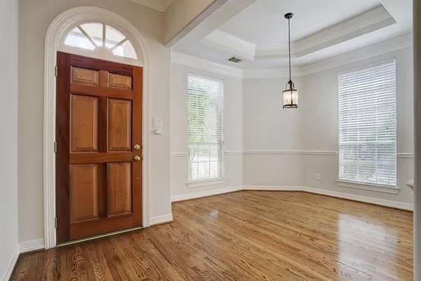$2,600 | 2822 Briarhurst Park, Houston, TX 77057
