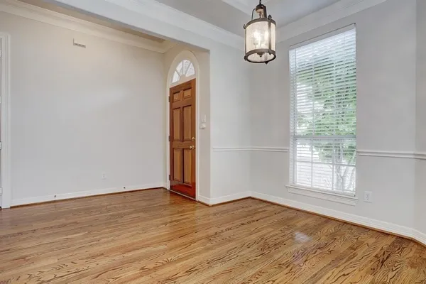 $2,600 | 2822 Briarhurst Park, Houston, TX 77057