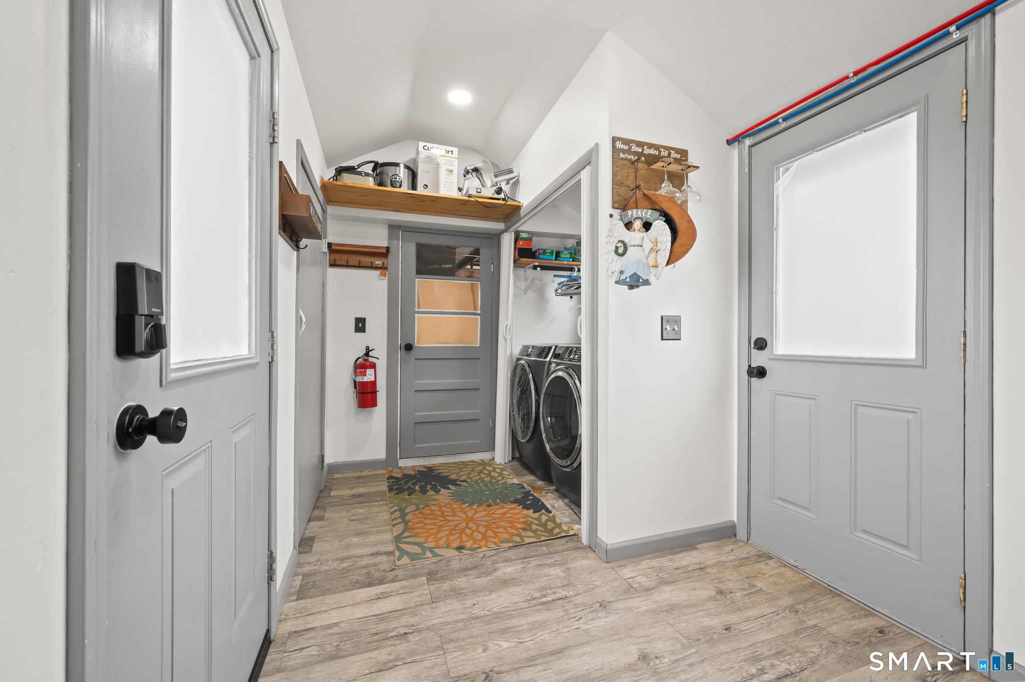 475 Ballfall Road Middletown, CT 06457 - Photo 16 of 24