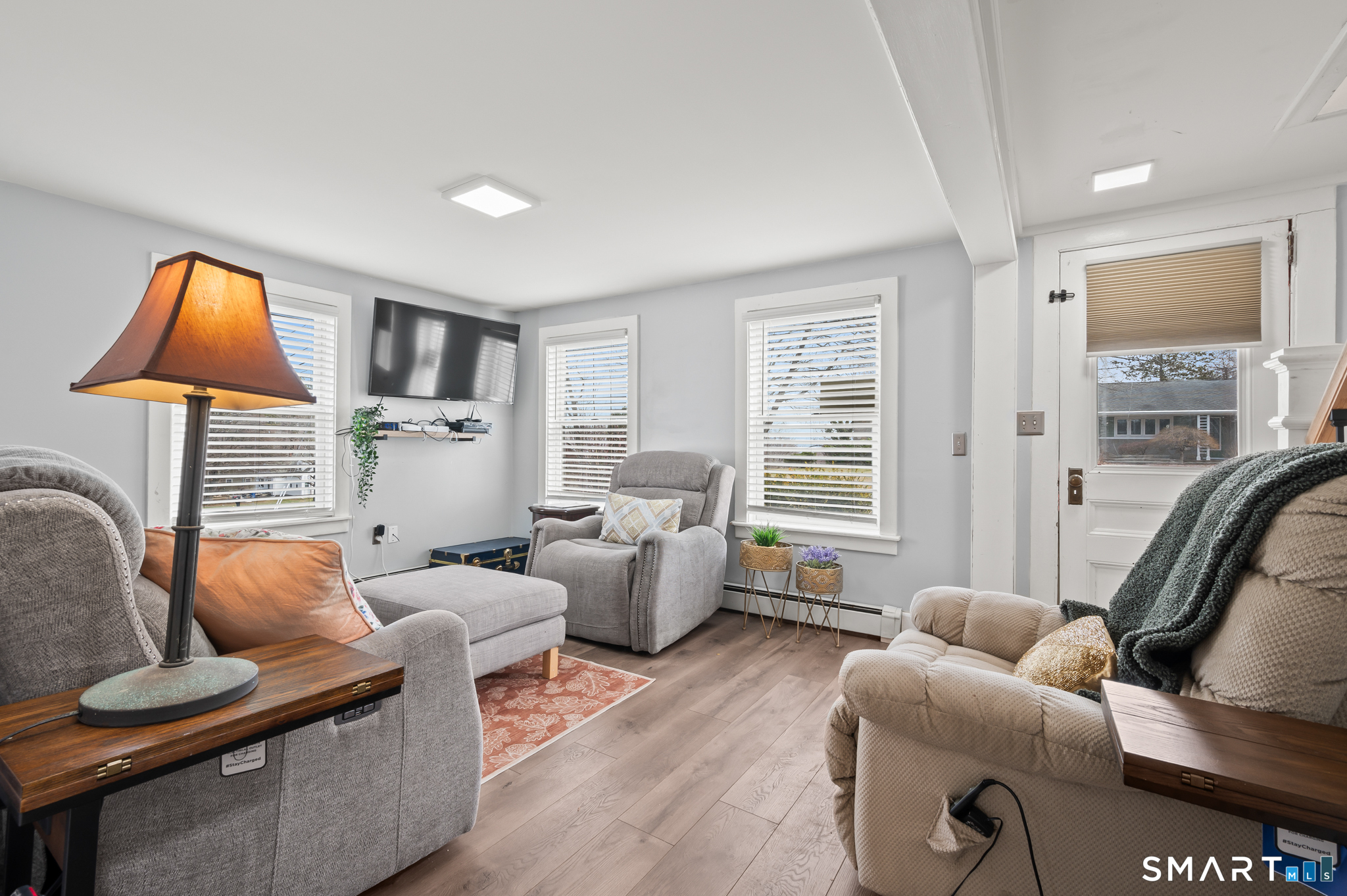 475 Ballfall Road Middletown, CT 06457 - Photo 10 of 24