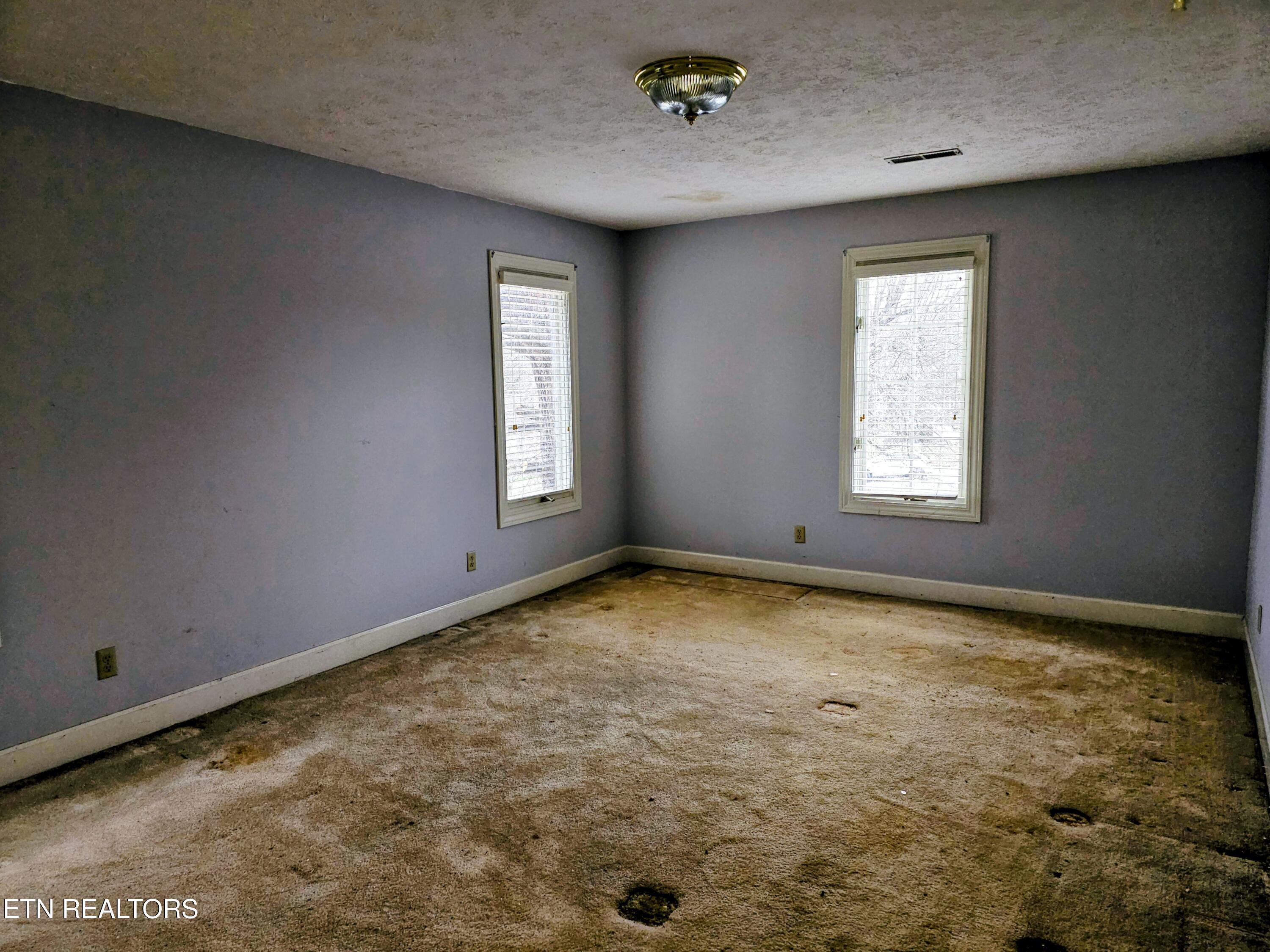 12700 Sauer Point Knoxville, TN 37934 - Photo 16 of 25 20260121_153720~2