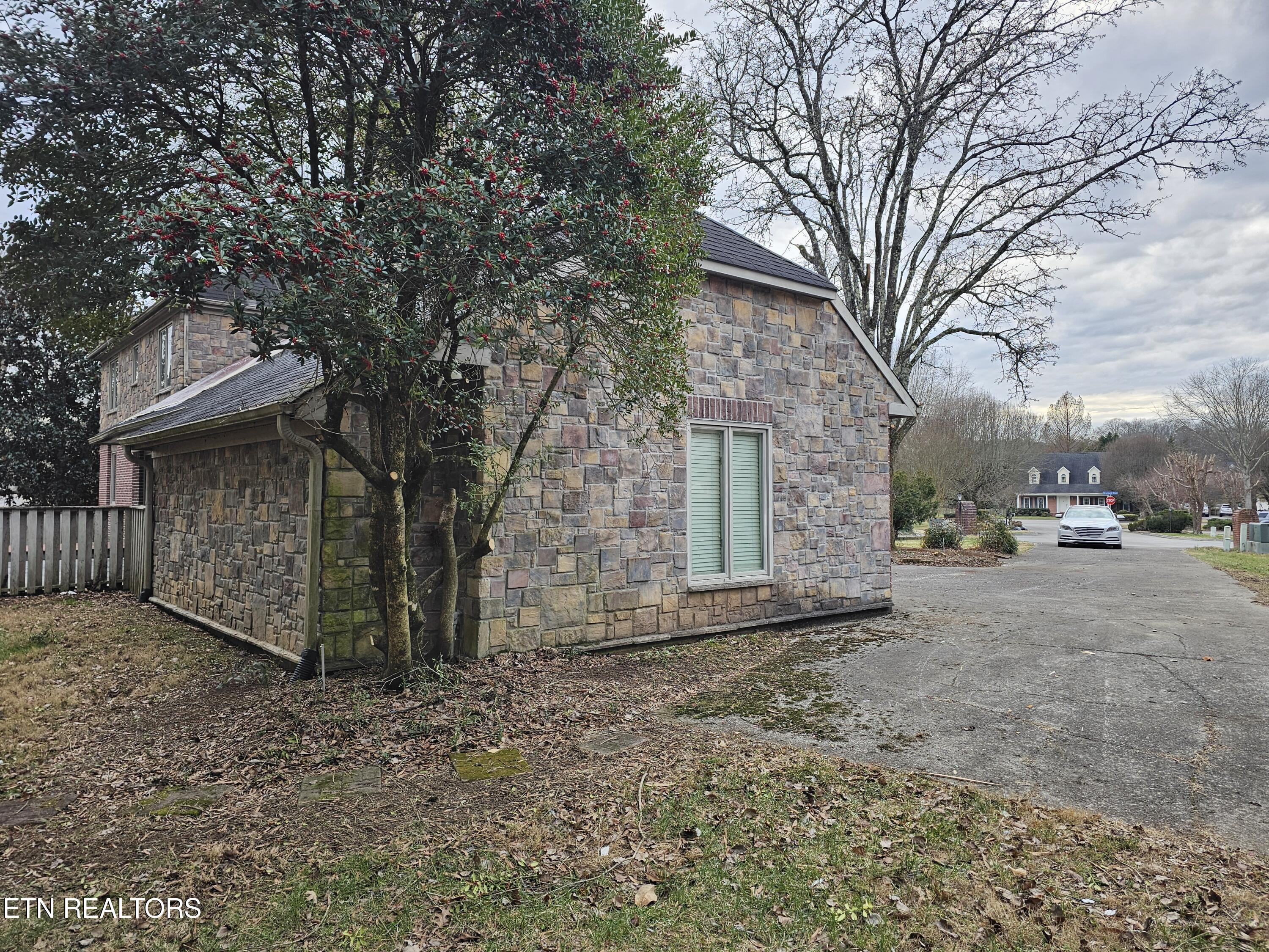 12700 Sauer Point Knoxville, TN 37934 - Photo 21 of 25 20260121_154057