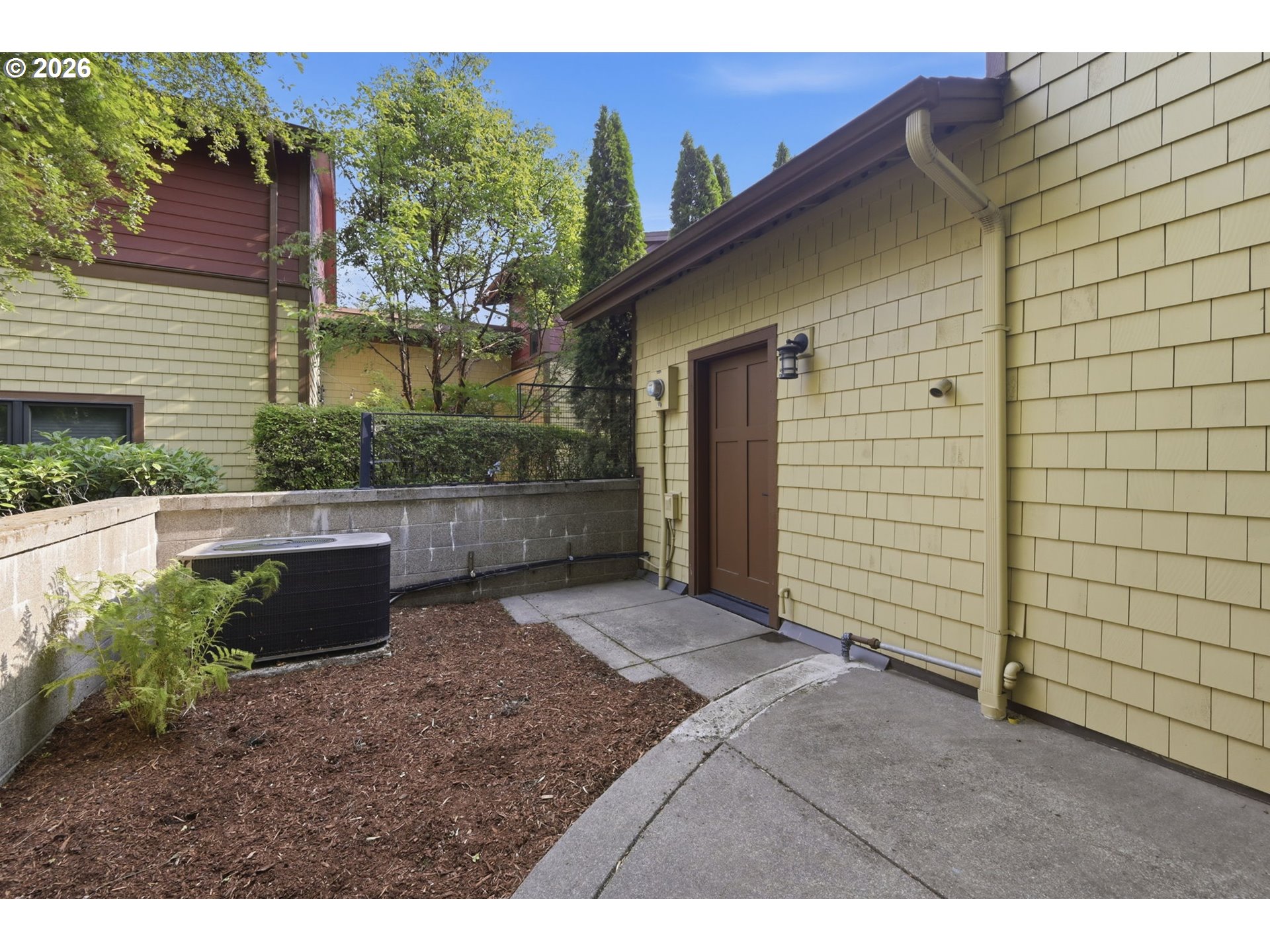 1440 Perdue Loop Eugene, OR 97401 - Photo 25 of 37 Patio