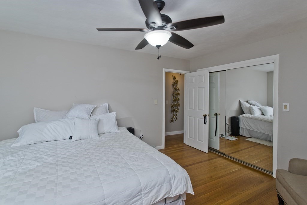 70 Harrow Road Springfield, MA 01118 - Photo 13 of 35