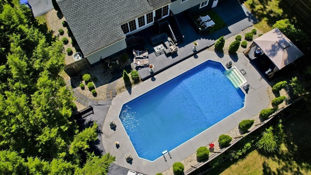 70 Harrow Road Springfield, MA 01118 - Photo 33 of 35