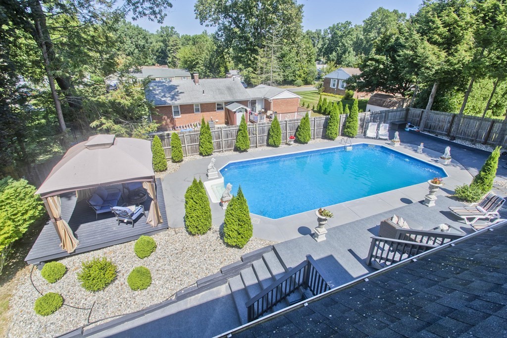 70 Harrow Road Springfield, MA 01118 - Photo 34 of 35