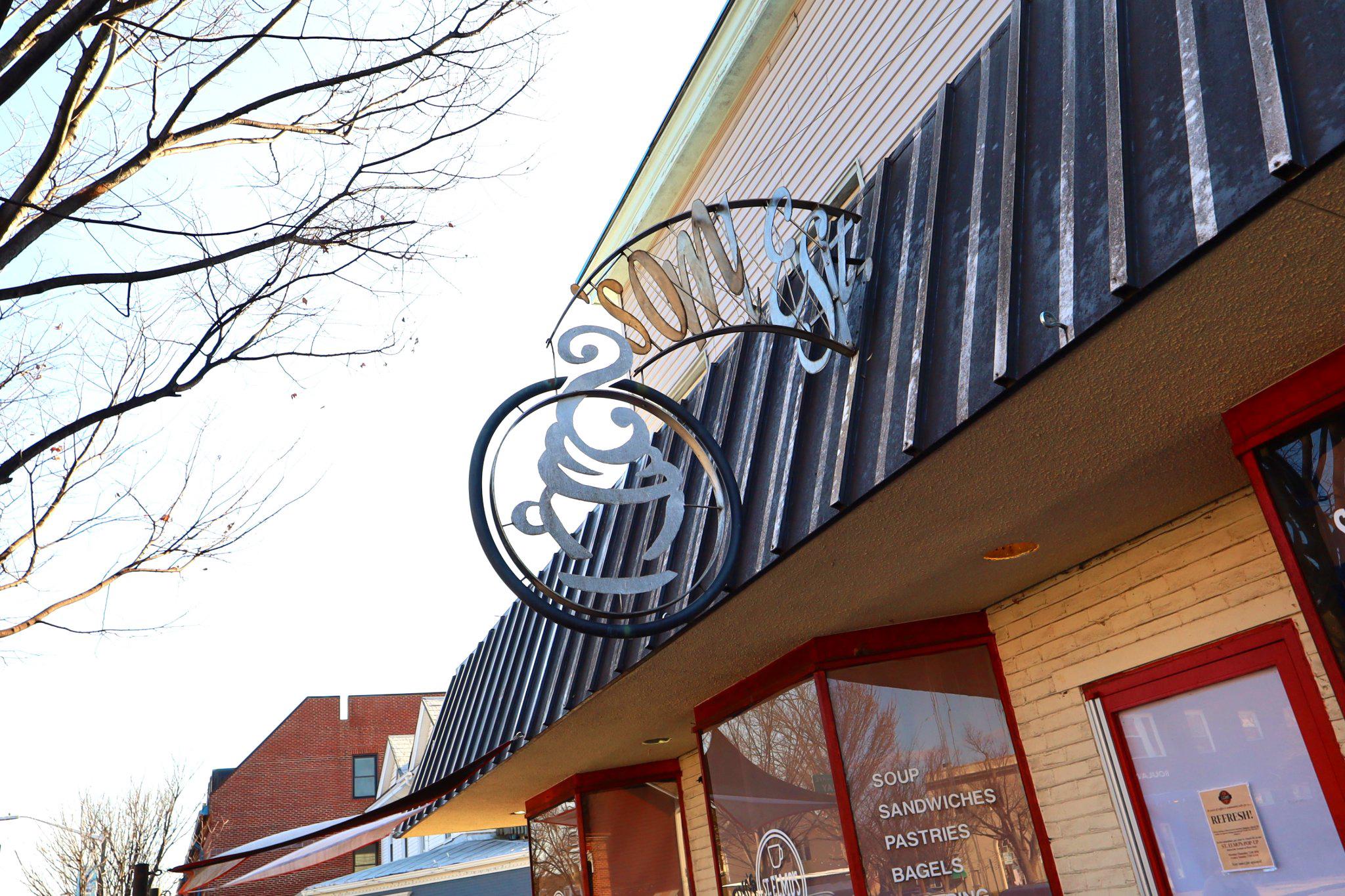 15 East Walnut Street Alexandria, VA 22301 - Photo 66 of 77 Walk to several area coffee shops