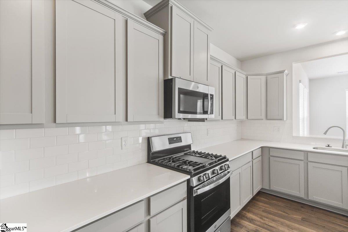 14 Stumphouse Street Greenville, SC 29607 - Photo 18 of 24