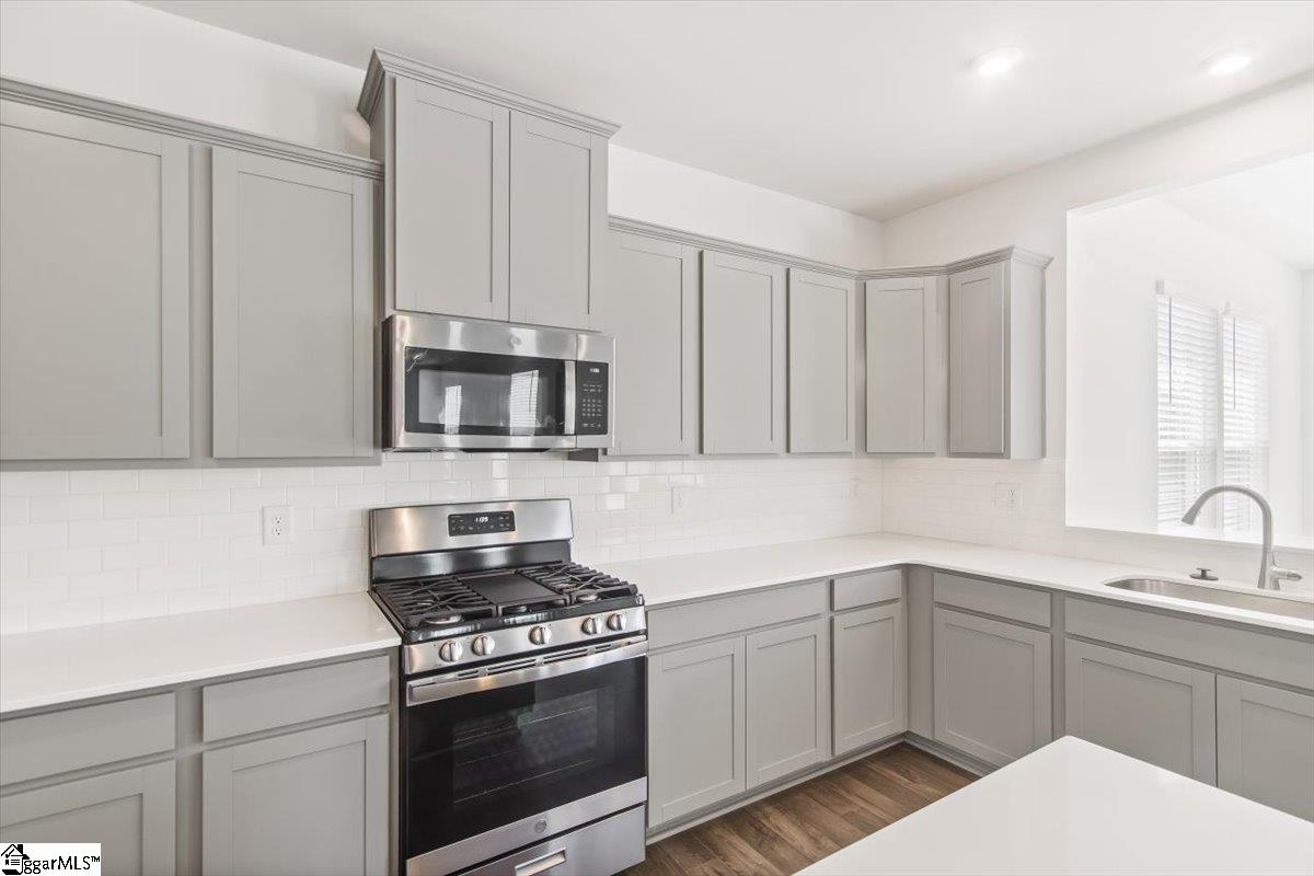 14 Stumphouse Street Greenville, SC 29607 - Photo 9 of 24