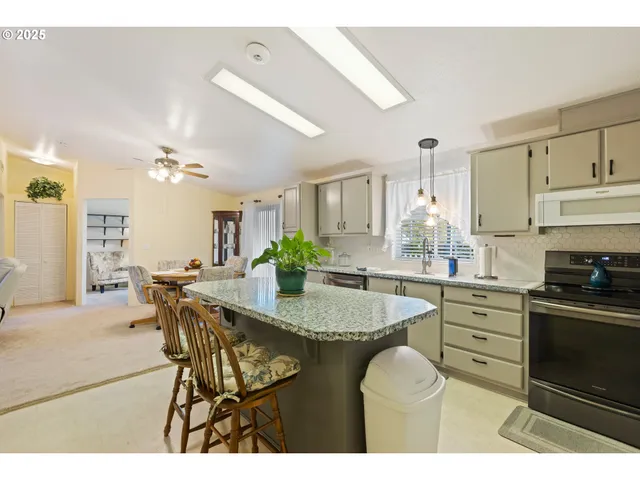 $335,000 | 281 Heavenly Court, Sutherlin, OR 97479