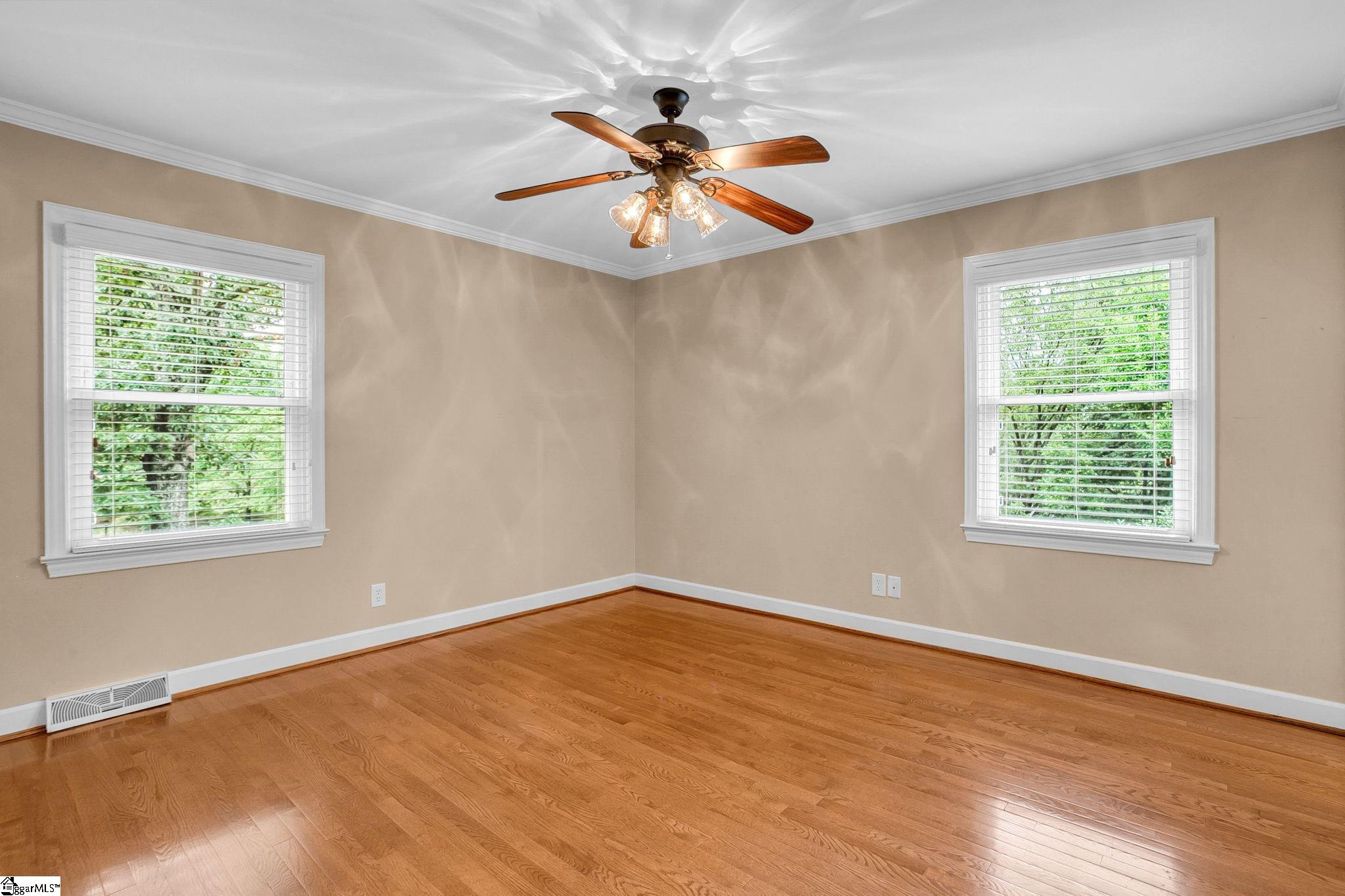204 Montclair Road Greer, SC 29651 - Photo 33 of 43