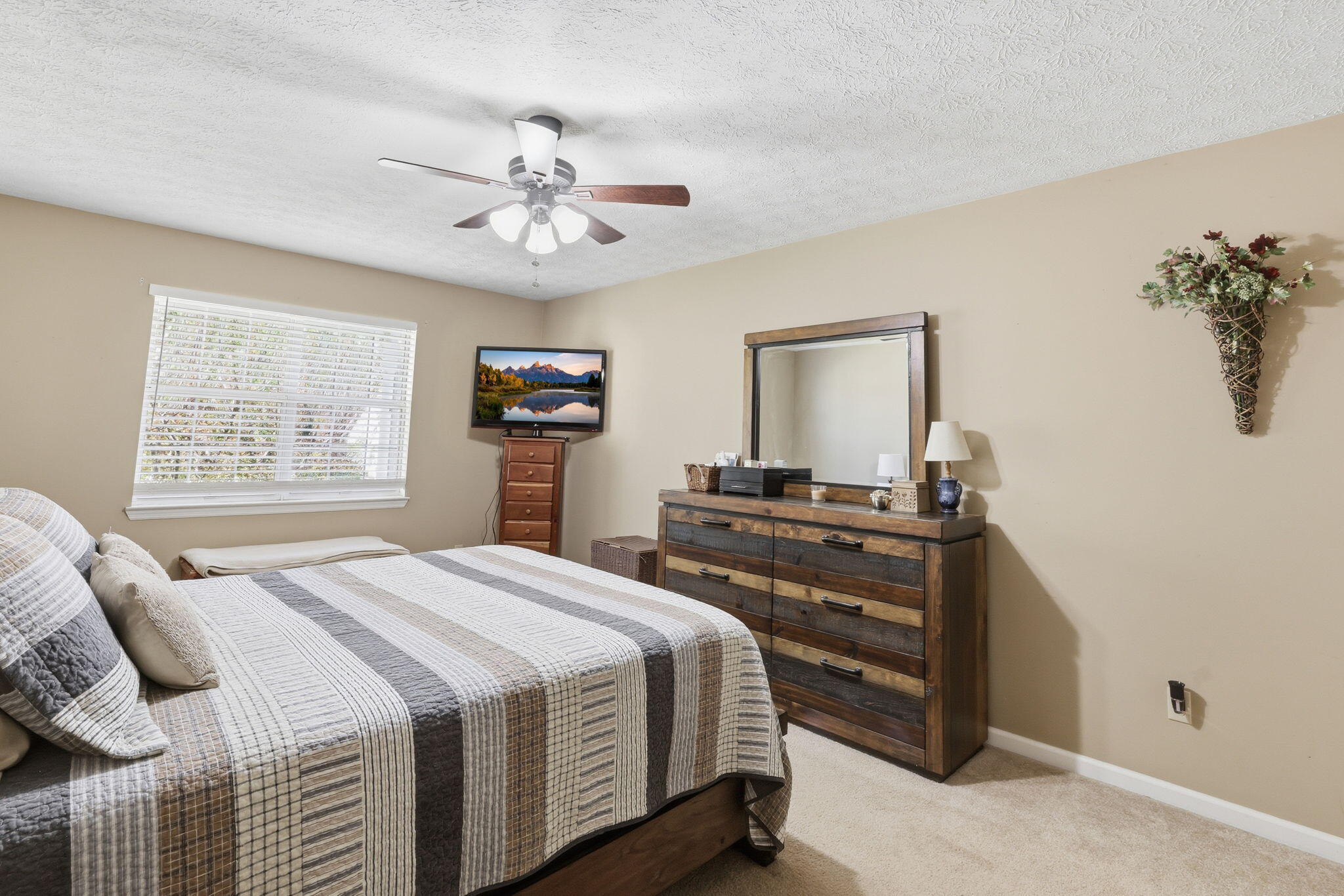 317 Middle View Drive Ringgold, GA 30736 - Photo 13 of 27 19-web-or-mls-317-middle-view-dr