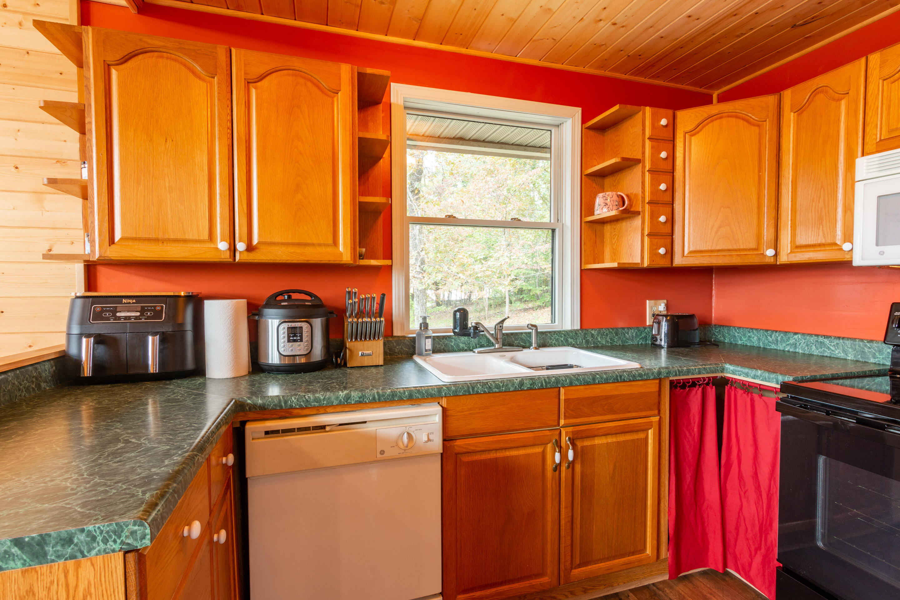 826 Herman Smith Road Pikeville, TN 37367 - Photo 22 of 57 826 Herman Smith Rd-22