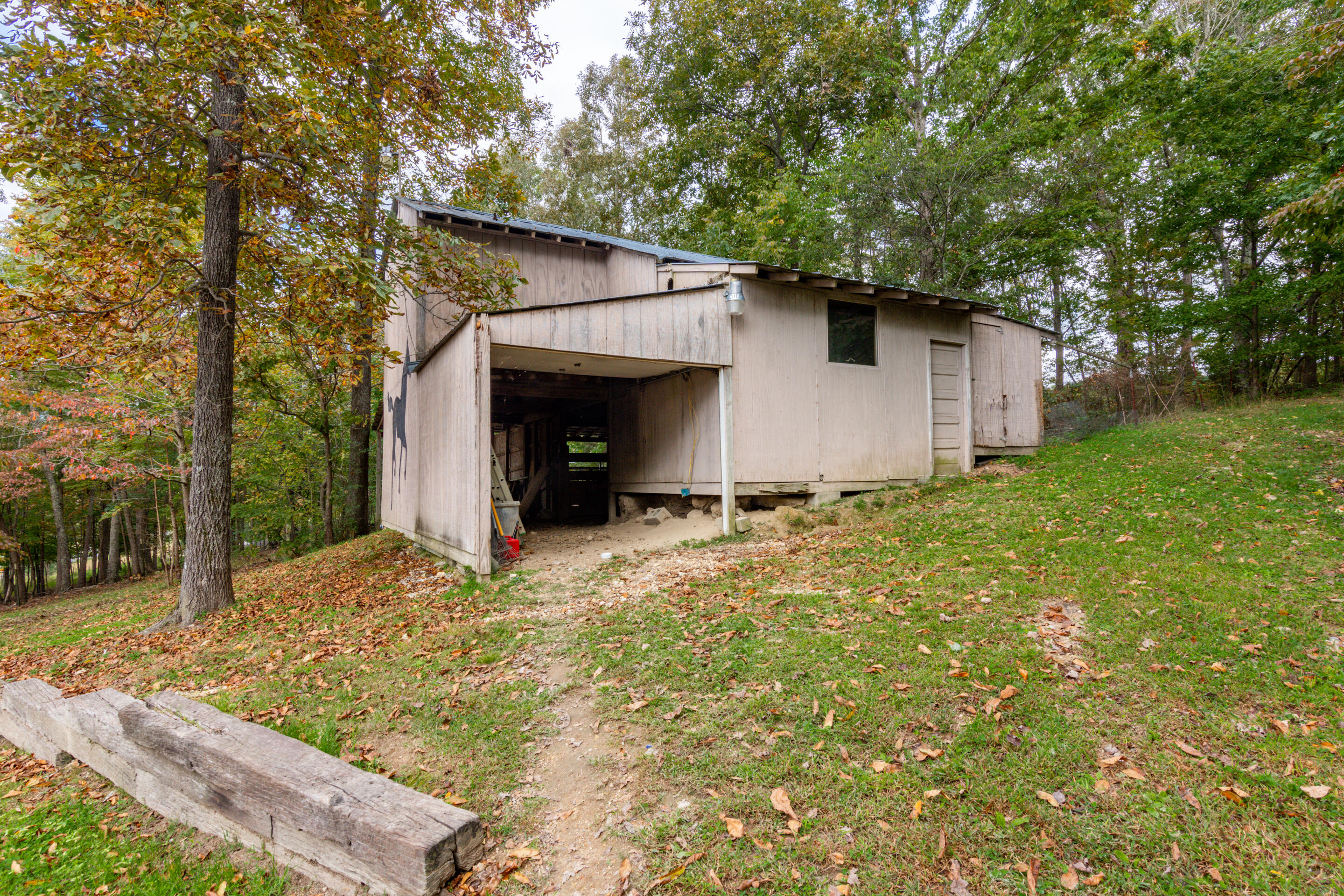 826 Herman Smith Road Pikeville, TN 37367 - Photo 33 of 57 826 Herman Smith Rd-33
