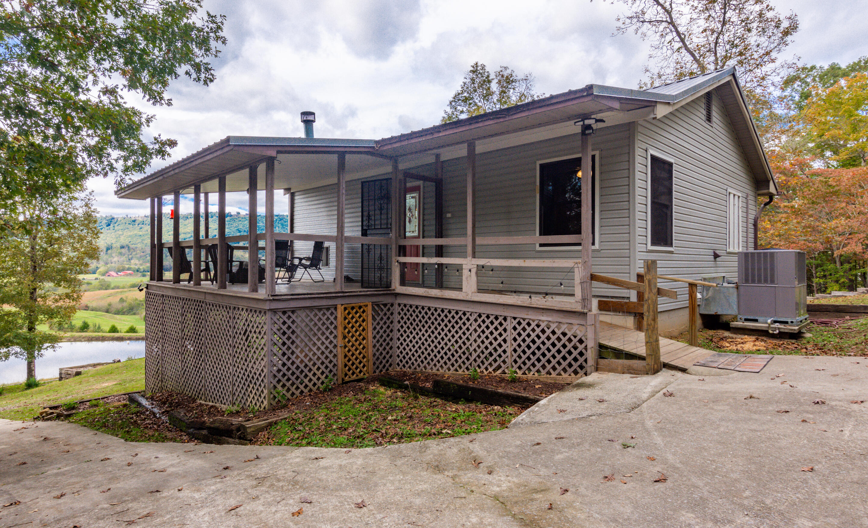826 Herman Smith Road Pikeville, TN 37367 - Photo 8 of 57 826 Herman Smith Rd-6