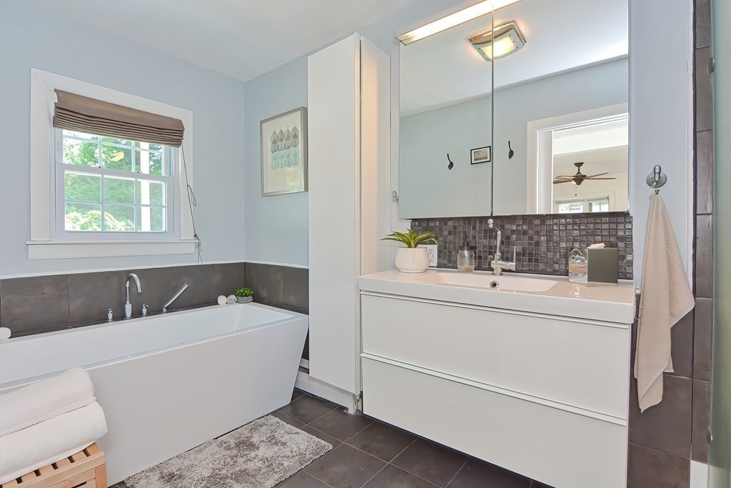 63 Piper Road Acton, MA 01720 - Photo 21 of 33 Gallery Image 21