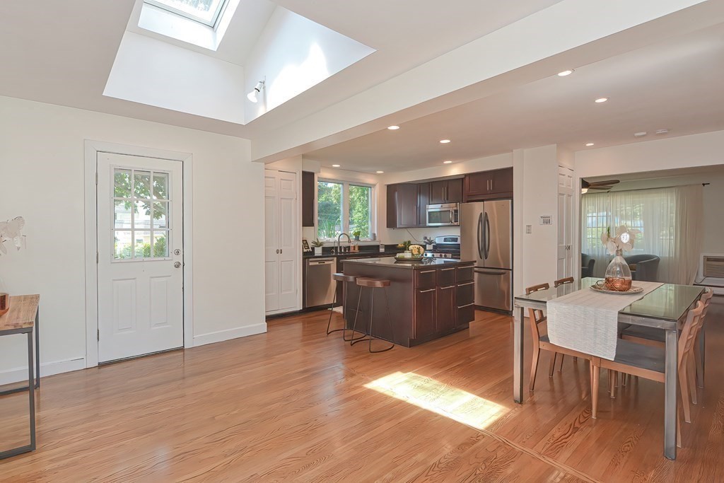 63 Piper Road Acton, MA 01720 - Photo 3 of 33 Gallery Image 3