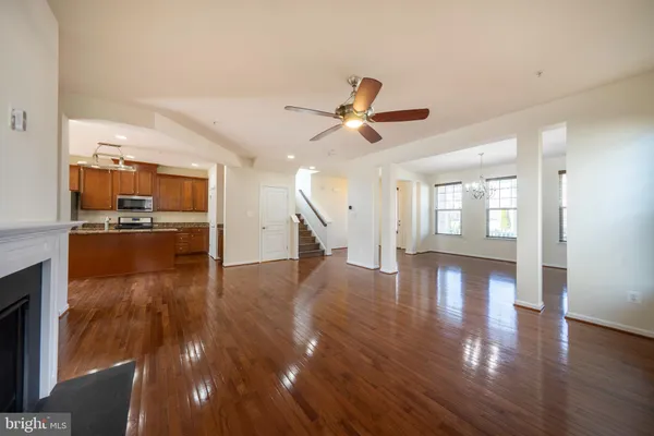 $3,000 | 22944 Woodland Park Road, California, MD 20619