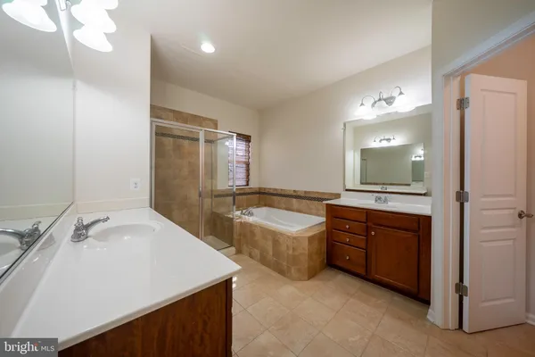 $3,000 | 22944 Woodland Park Road, California, MD 20619