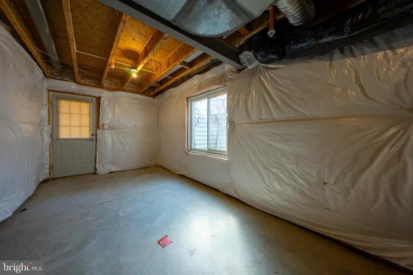 $3,000 | 22944 Woodland Park Road, California, MD 20619