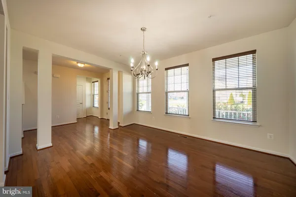 $3,000 | 22944 Woodland Park Road, California, MD 20619