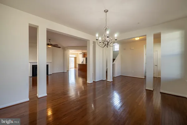 $3,000 | 22944 Woodland Park Road, California, MD 20619