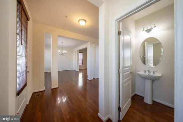 $3,000 | 22944 Woodland Park Road, California, MD 20619