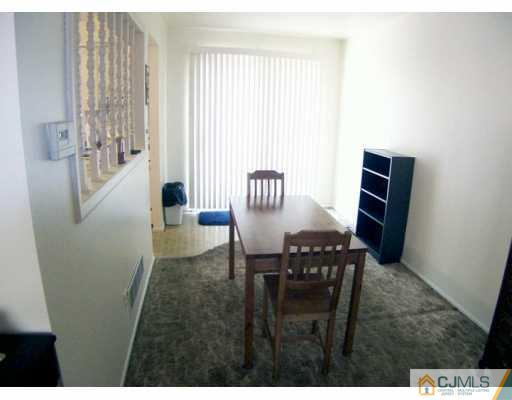67 Winding Road Iselin, NJ 08830 - Photo 3 of 8 Gallery Image 3