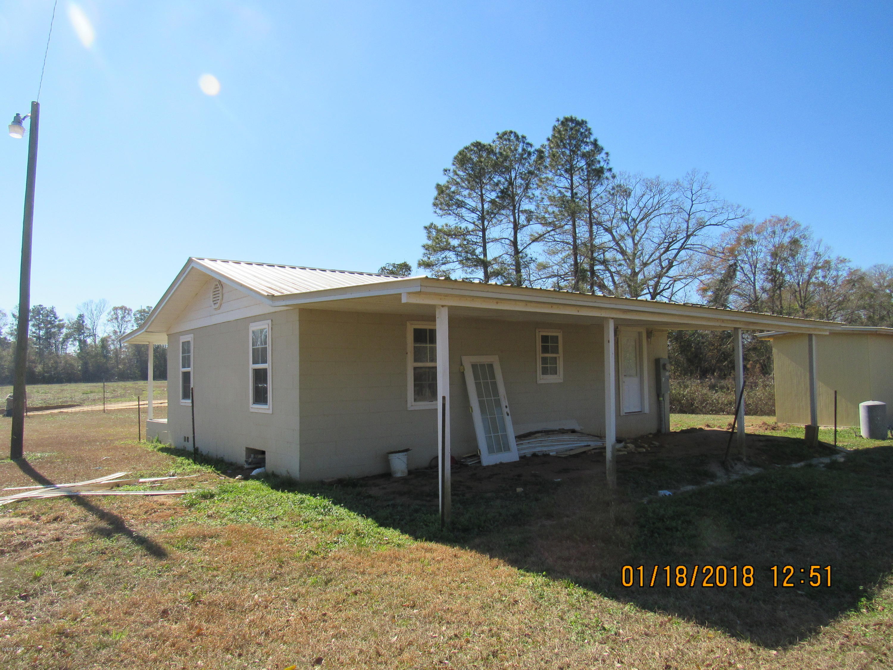 8260 Hammond Road Sneads, FL 32460 - Photo 5 of 24 Gallery Image 5