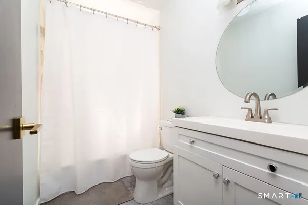 $850,000 | 6 Daniels Drive, Danbury, CT 06811