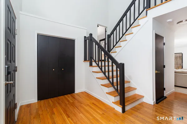 $850,000 | 6 Daniels Drive, Danbury, CT 06811