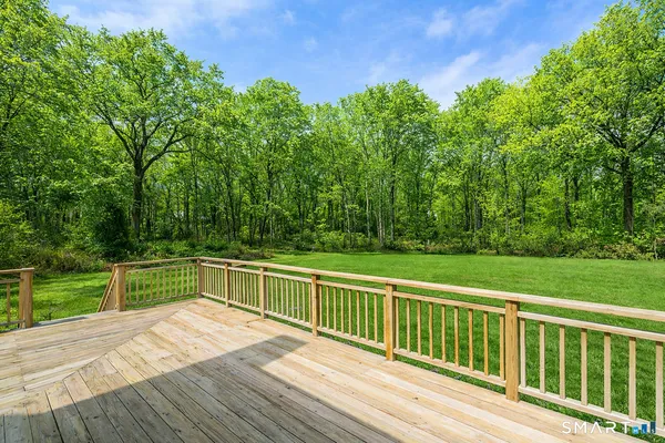 $850,000 | 6 Daniels Drive, Danbury, CT 06811