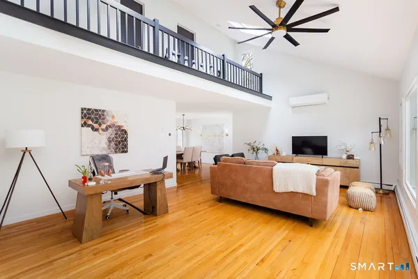 $850,000 | 6 Daniels Drive, Danbury, CT 06811