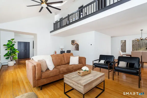 $850,000 | 6 Daniels Drive, Danbury, CT 06811