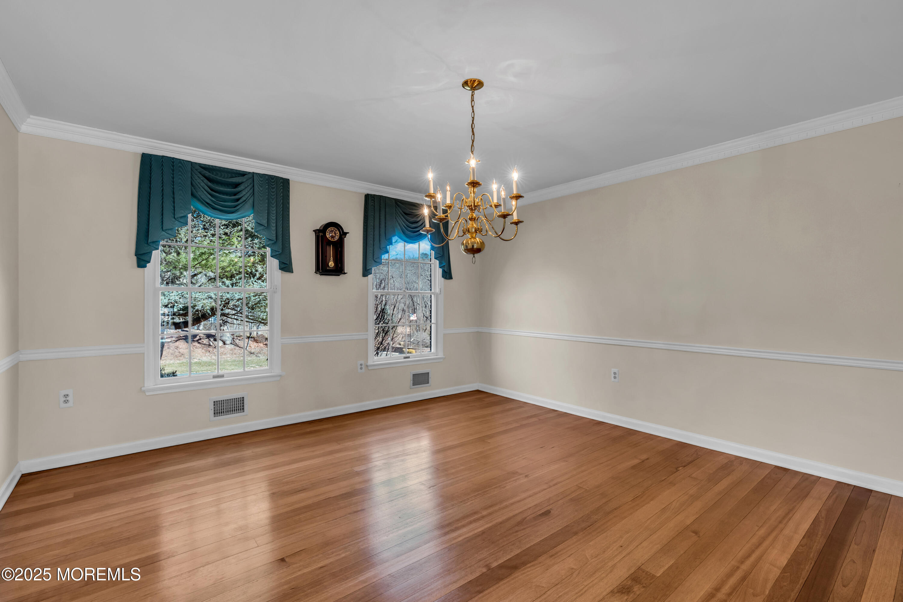 117 Paint Island Spring Road Millstone Township, NJ 08510 - Photo 30 of 87 Dining Room