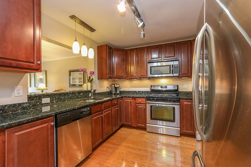 11 Cheriton Road, Unit 306 Boston, MA 02132 - Photo 3 of 20